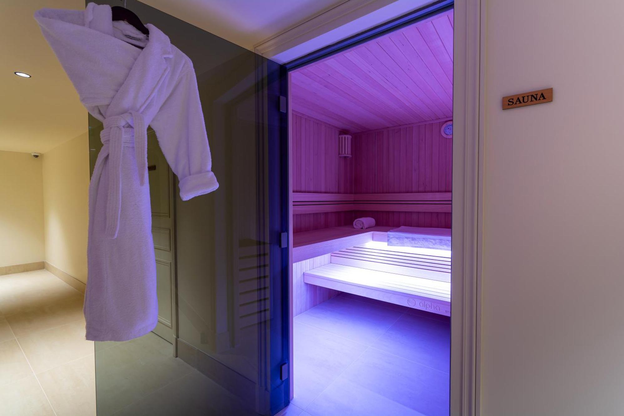 Hotel & Spa Napoleon Fontainebleau Zewnętrze zdjęcie